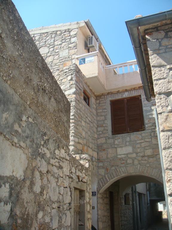 Klarin - Old Stone House